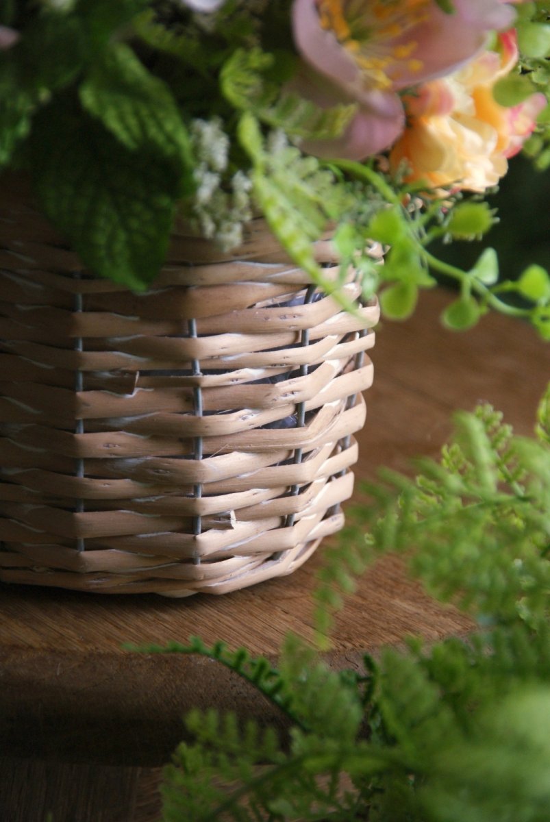 画像3: クリスマスローズの花籠 (3)