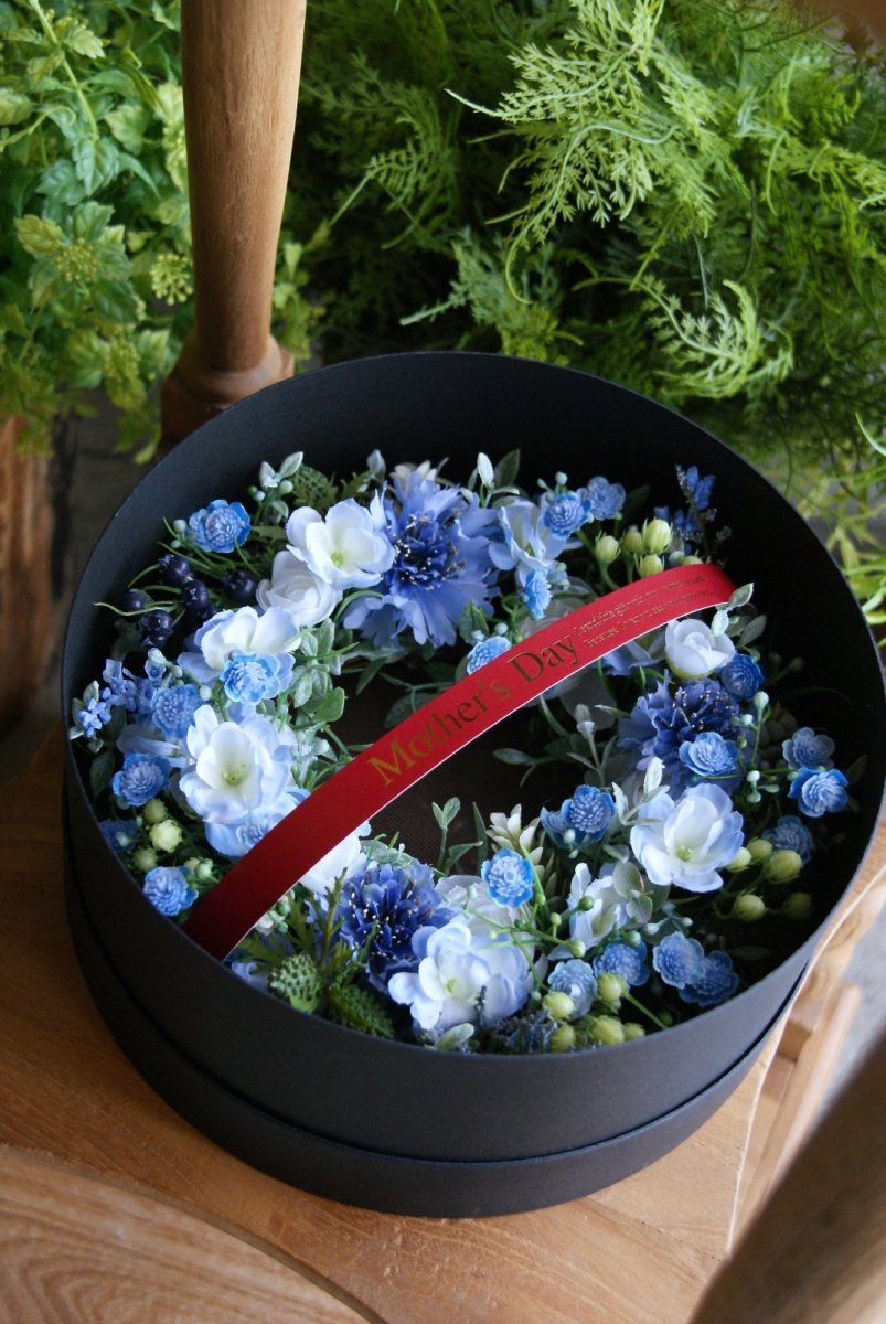 画像1: ブラックギフトボックス付き ブルーのリース (1)