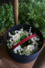 画像3: ブラックギフトボックス付き クリームイエローのリース (3)