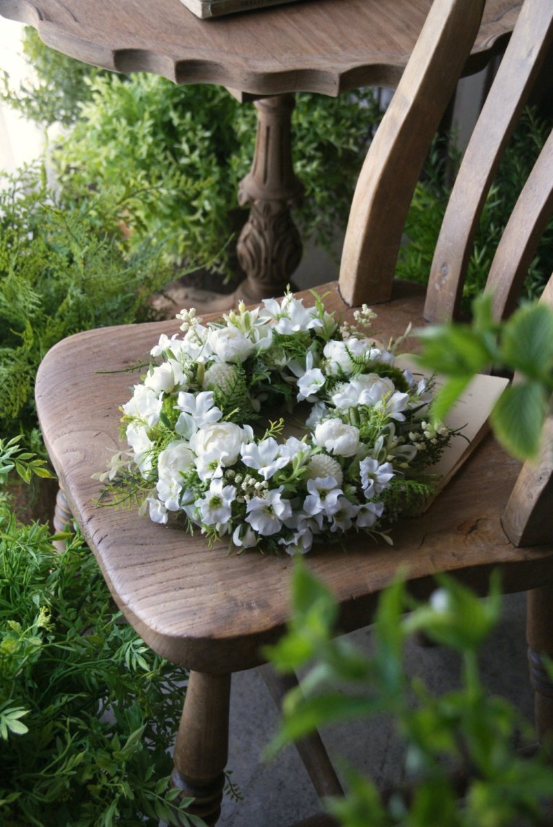 画像2: ブリリアンホワイトのリース (2)