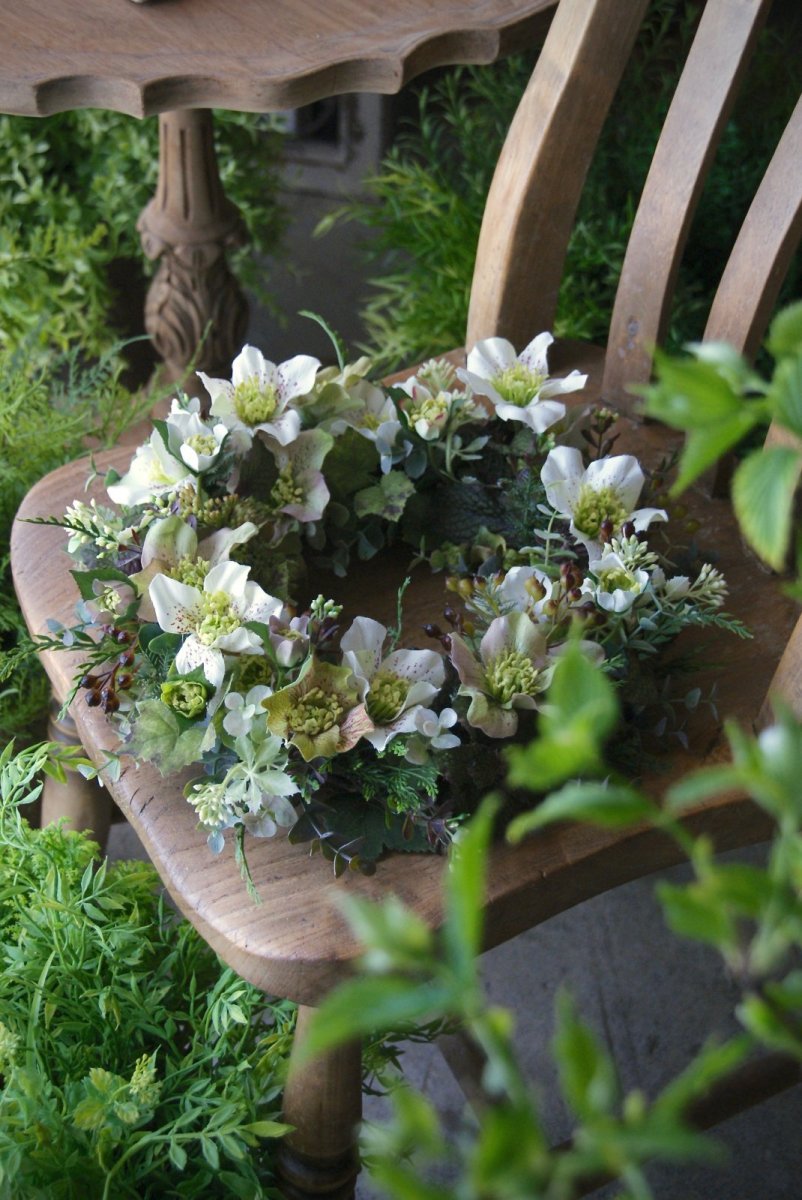 画像1: クリスマスローズのリース (1)